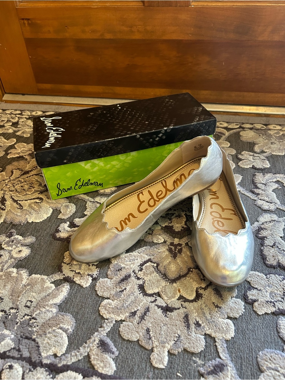 Sam Edelman Metallic Silver Scalloped Ballet Flats